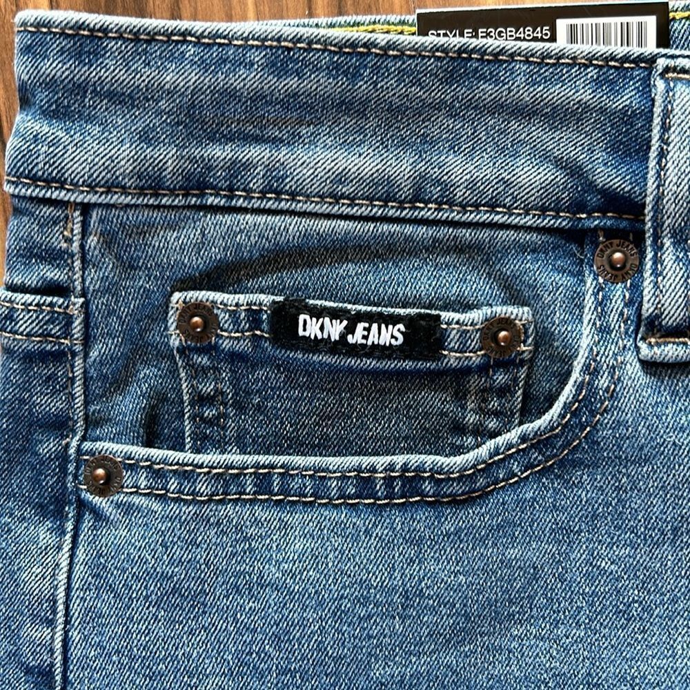 NEW DKNY Mid Rise Denim Skirt - Picture 5 of 9